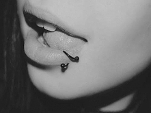 Lip ring