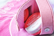 Różana wazelinka do ust Vaseline