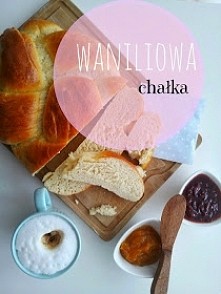 SKŁADNIKI:

3, 5 szklanki mąki
jedno duże jajko
4 łyżki cukru pudrusz
klanka ciepłego mleka
4 łyżki masła
1 opakowanie cukru wanilinowego
5 kropli aromatu waniliowego/ekstraktu ...