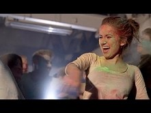 Tabb &amp; Sound'n'Grace - Dach (Oficjalny Teledysk)

przez ostatni czs tylko to słucham :)