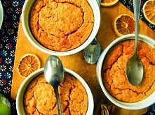 Każdego czasami dopada ochota na coś słodkiego... Ale zamiast zjeść czekoladę, lepiej przygotować sobie dietetyczny, słodki marchewkowy deser. Taka pianka, prawie jak suflet ;)