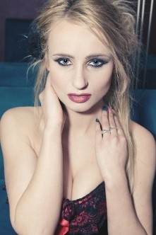 Makijaż Joanna Biskupska 
Inicjatywa Migawka -Łódzkie Sesje Zdjeciowe