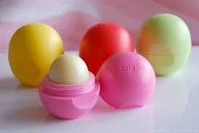 Balsam do ust EOS...<3