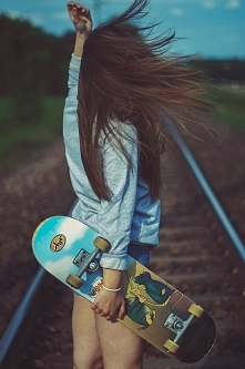 A dziś jesteś bardziej obcy niż kiedykolwiek.