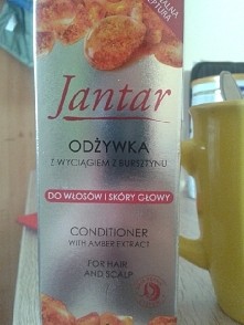czy ktorejs z was po wcierce jantaru wypadaly wlosy ?  ja stosuje od paru dni i wlosy zamiast rosnac to wypadaja ...