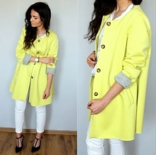 Dresowy płaszczyk to obowią...