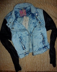 Ślicznaa<33! ktoś wie gd...