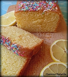 Puszysta babka cytrynowa