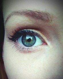 makijaż delikatny kreska