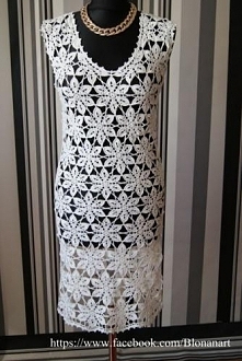 Biała sukienka mini robiona ręcznie szydełkiem,koronkowa, rozmiar S/M