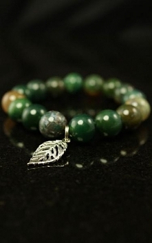 Bransoletka z zielonego agatu.