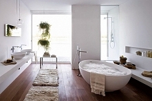 lifepolishgirl.blogspot.com