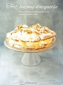 Tort bezowy dacquoise.