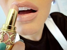 jaką najtrwalszą szminkę polecacie ?