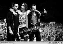 ...Podobno nie ma ideałów, a jednak oni istnieją...