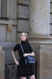 Widzieliście już stylizację "Movesfashion" z naszą Medią? Jeśli nie, to koniecznie musicie zobaczyć te cudowne zdjęcia! Jak widać klasyka się zawsze obroni! :)

Pamięt...