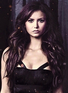 Katherine Pierce, tak była zimną suką ale miała ku temu powody 300 lat uciekała przed Klausem, naprawdę kochała Stefana lecz po części też Damona. Podsumowując życie dało jej w ...