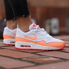NIKE WMNS AIR MAX1 ESSENTIAL