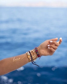 tatuaże złote super na lato!