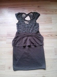 sprzedam sukienke rozmiar m uniwersalny