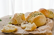 BUŁECZKI Z MASŁEM CZOSNKOWY...