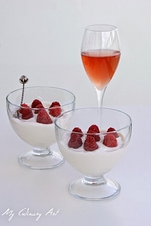 My Culinary Art: Syllabub na różowym winie z malinami