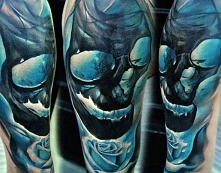 amazing blue skull tattoos