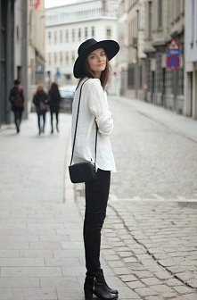 Nowy post! klik w obrazek (iamstellaa.blogspot.com)