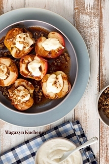 jablka-pieczone-z-cynamonem-i-jogurtem