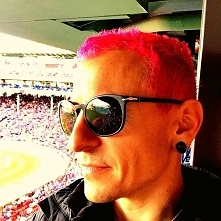 chester |pink hair!|
