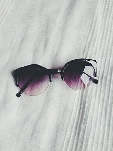sunglasses ●-●