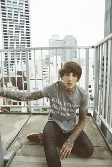 Oli z Bring Me The Horizon
