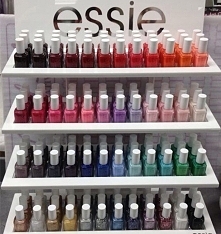 essie paleta