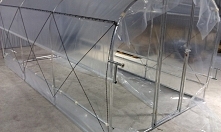 Tunele Multiwegetacyjne to konstrukcja bardziej profesjonalna niż tunele Hobby. Tunel multi na pewno zadowoli każdego zaawansowanego ogrodnika.