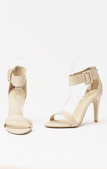 Stylowe buty na szpilce, idealnie komponujące się w wiosenne klimaty! :)