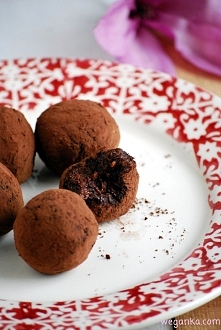 Trufle czekoladowe z różaną nutą