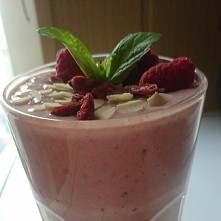 Odżywczy smoothie z odżywką

Link do przepisu w komentarzu