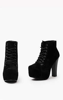 Piękne? No pewnie! :) Wysokie botki na platformie czekają na Was w naszych wiosennych okazjach na renee.pl :) Nie zwlekajcie!