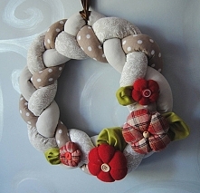 Dekoracyjny wianek. Rękodzieło.