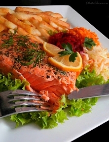 Pstrąg Łososiowy (Tęczowy) Smażony