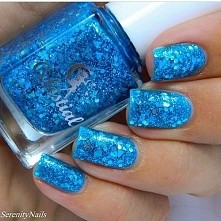 nails