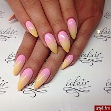nails
