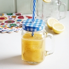 Słoik z uchwytem i słomką COOK LINE NIEBIESKI 400 ml

Uroczy słoik z uchwytem z oferty marki Cook Line, idealnie sprawdzi się podczas wielu letnich spotkań w ogrodzie.

Szklany ...