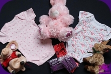 I kolejny zestawik dla bliźniaczek z cyklu: tak samo, ale jednak inaczej. Tym razem zdecydowałam się na zakup ubranek używanych. Dzieci tak szybko przecież rosną... Moja kolekcj...