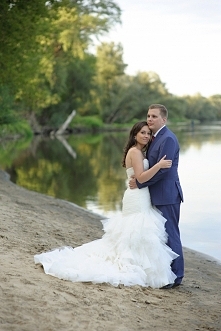 ta suknia jest na sprzedaż ...