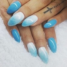 nails