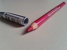 Kredka do ust essence <3...