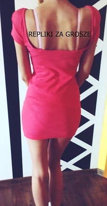 sukienka adidas :) rewelacyjna! prążkowany materiał :) Cena 80 zł