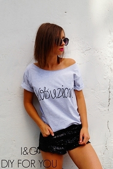 Nasze nowości czekają na Ciebie! Nowa koszulka "Łobuziara" już dostępna w naszym butiku I&G DIY FOR YOU !
Link do facebooka oraz sklepu podany w komentarzu :)