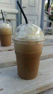 Kawa mrożona i morze Najlep...